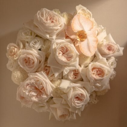 Blush Cloud round tray